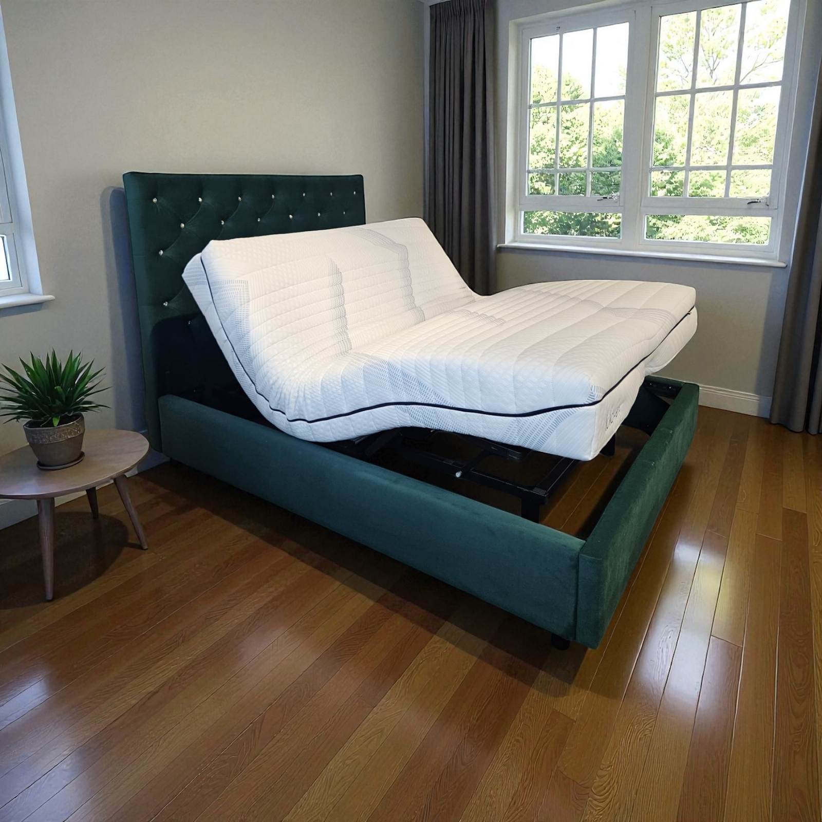 Cilio Adjustable Electric Recliner Bed Set