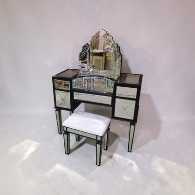 Doro Dresser Set